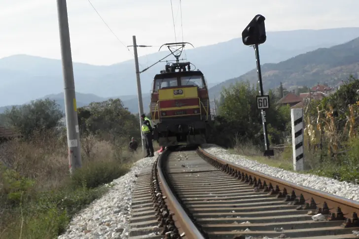 Влакът София-Бургас остава бавен поне до 2020 г. 