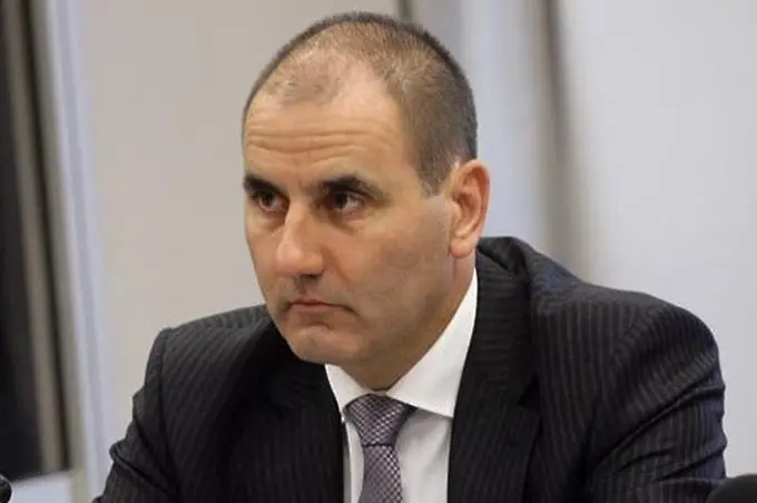 Цветанов бил отказал среща с Пеевски извън министерството