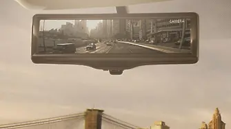 Камера и дисплей вместо шофьорско огледало