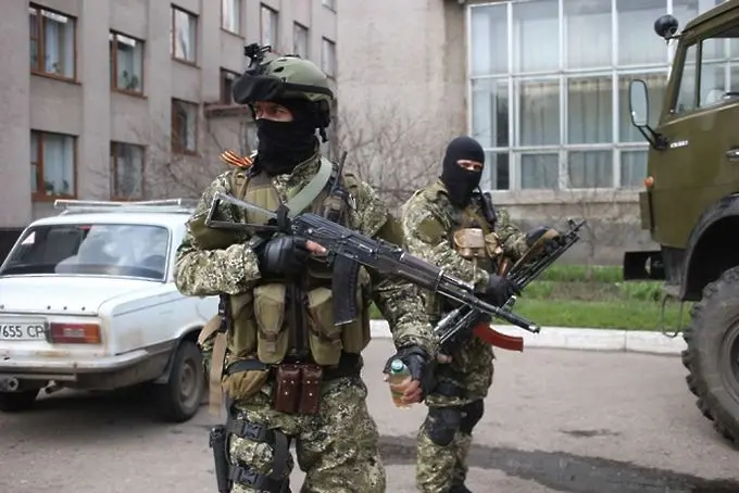 Великденското примие в Украйна е нарушено, трима убити при престрелка в   Славянск