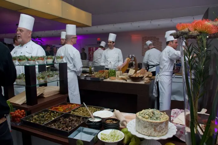 9000 готвачи, бармани и сервитьори по петите на бундестима в Бразилия