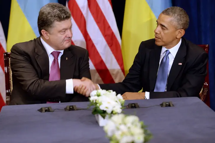 Обама обеща на Порошенко 5 милиона долара за украинската армия