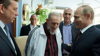 Кастро пуска шеги в разговор с Путин