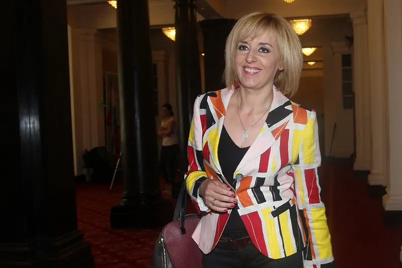 Мая Манолова: Служебното правителство прави лоша услуга на ГЕРБ