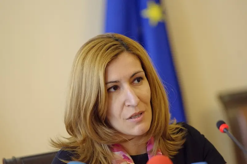Голяма новина: Министър Ангелкова ще посети Пампорово