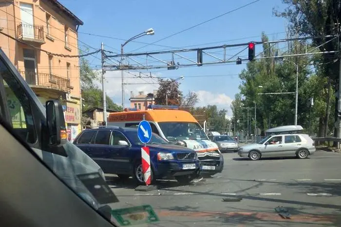 Джип помля линейка в София