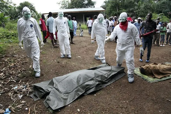 Европа ще следи пристигащите от Западна Африка заради еболата (Обновена)