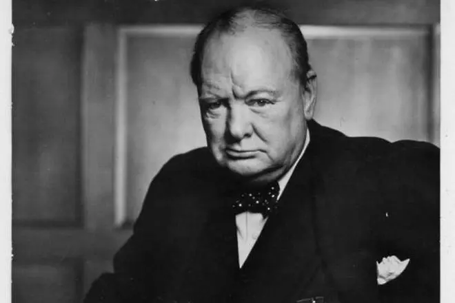 Чърчил към САЩ: Ударете Кремъл с атомна бомба