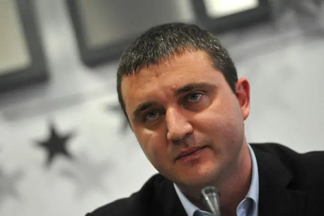 Горанов: Има опити за дестабилизация на държавата