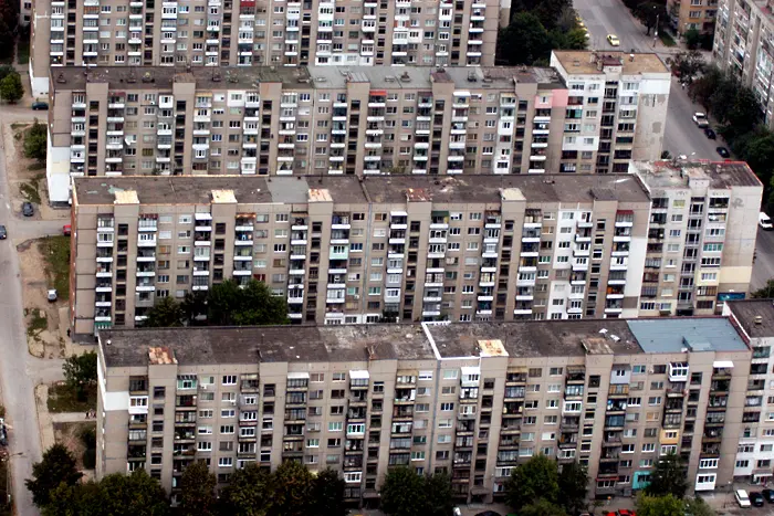 В България - хем пренаселеност, хем излишък от жилища