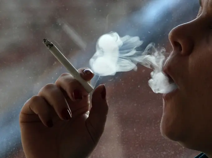 400 000 българи пушат контрабандни цигари