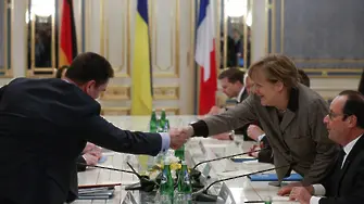 Берлин и Париж предлагат федерализация и неутралитет на Украйна