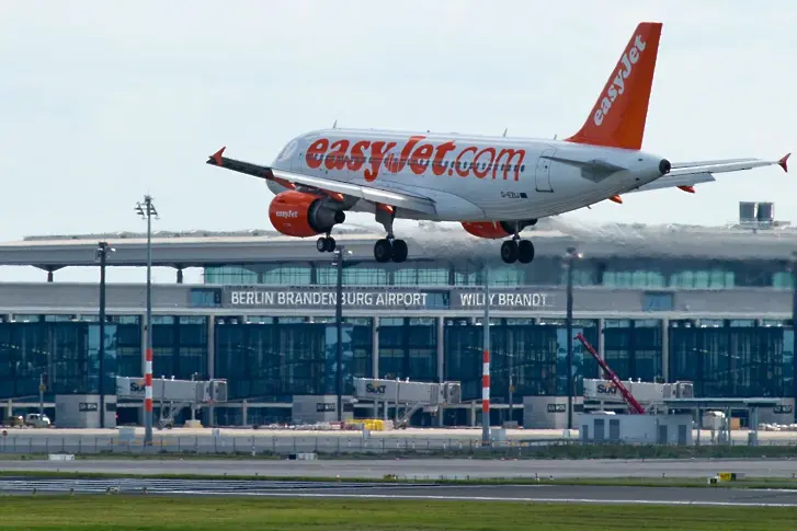 EasyJet спира полетите от София до Берлин