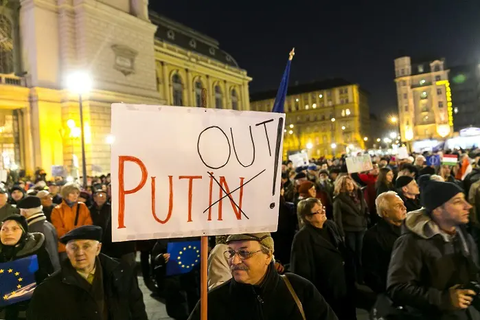 Протест в Будапеща: Путин - Не! Европа - Да! (снимки)
