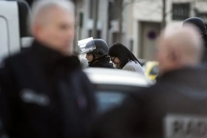 Френски ученик взе заложници в училище