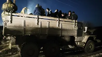 Започна изтеглянето на тежкото въоръжение от Донбас
