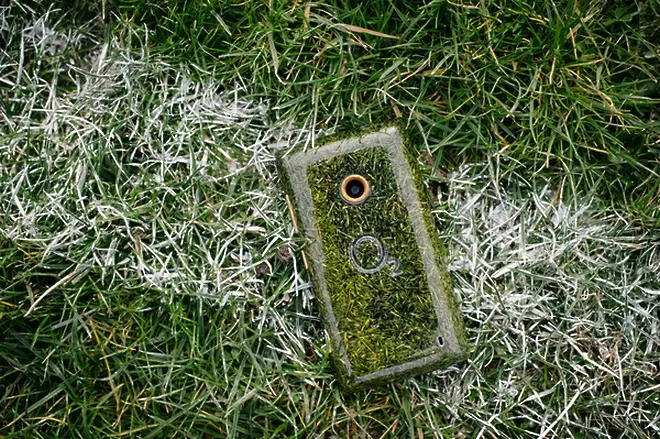 Смартфон от... трева?