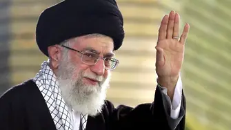 Хаменей: Враговете ни опитват да свалят Ислямската република