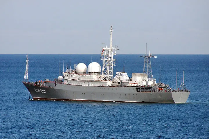 Руски кораб евакуира българин от Йемен