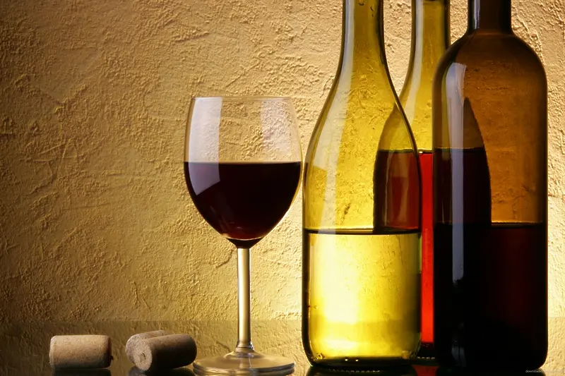 Учен обяви: Пиенето на една бутилка вино дневно не е вредно