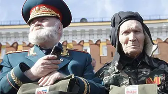 Фалшив маршал от КГБ на парада в Москва (видео)