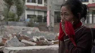 Охранителни камери са запечатали труса в Непал (видео)