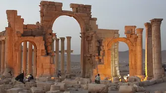 Защо „Ислямска държава“ разрушава древни градове (СНИМКИ)