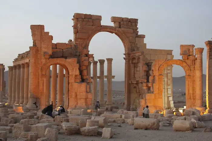 Джихадистите взривиха древни светилища в Палмира