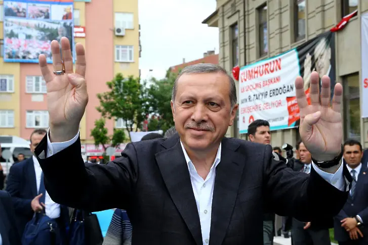 Турция гласува да стане ли Ердоган още по-силен