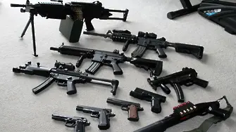 1200 оръжия и 6,5 т муниции открити в дом в Лос Анджелис