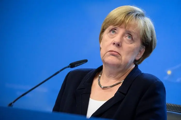 Популисти-ксенофоби надвиха партията на Меркел