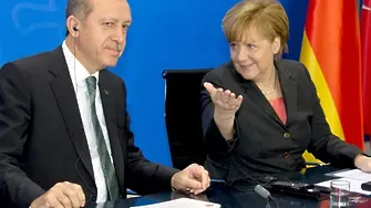 Меркел и Ердоган бистрят по телефона бежанската криза