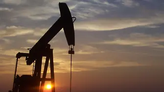 Петролът поскъпна заради санкциите на САЩ срещу Иран