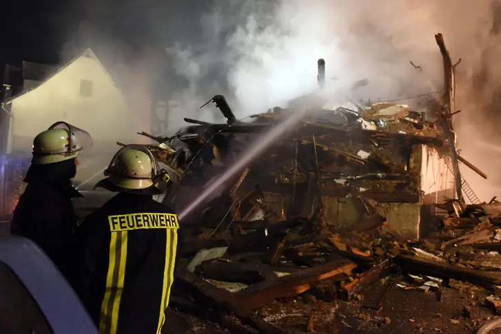 Трагедия: 12 наши граждани ранени при пожар в Германия