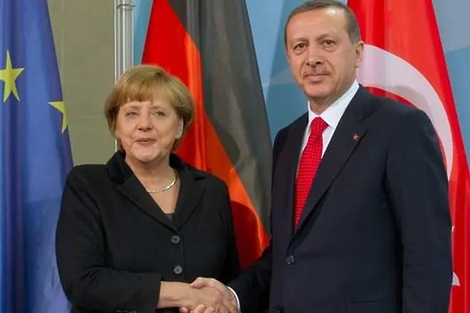 Ердоган иска лична среща с Меркел