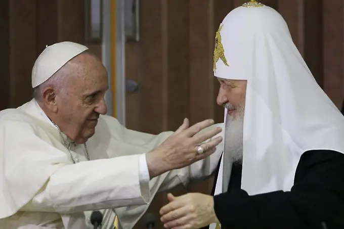 Папа и патриарх: Европа трябва да остане вярна на християнските си корени (СНИМКИ)