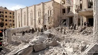 Бомбени атентати убиха 45 души в Дамаск