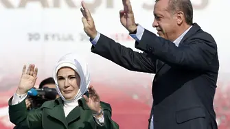 Когато републиката на Ататюрк катастрофира в сарая на Ердоган