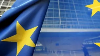 Брюксел препоръча преговори с Албания и Македония за членство в ЕС