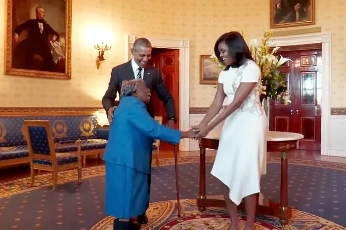 106-годишна баба потанцува с Барак и Мишел Обама (ВИДЕО)