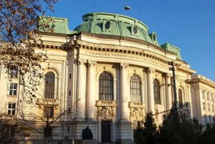 Сметната палата срещу Софийския университет: Пълен хаос