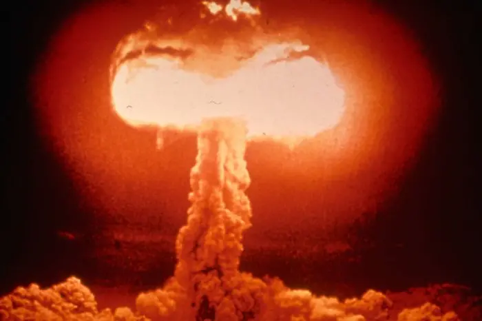 Смърт за милиони хора дреме в ядрените арсенали на Русия и САЩ