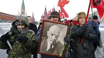 Защо още не са погребали Ленин?