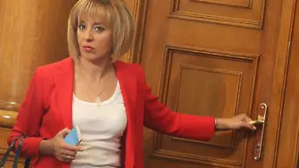 Мая Манолова: Слагам юзди на частните съдебни изпълнители