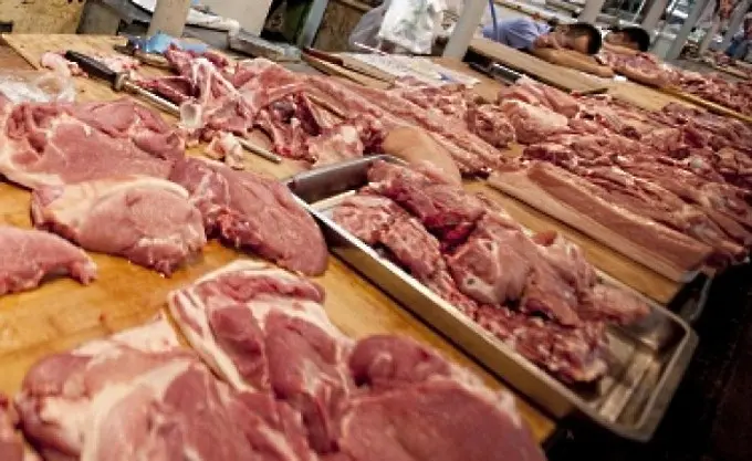 Данъчни и полиция иззеха 30 тона месо в София