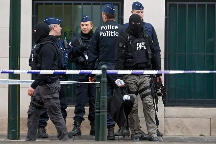 Обиски на заподозрени терористи в Брюксел