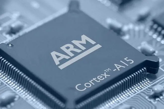 Японци купуват производителя на чипове ARM за $ 32 млрд. кеш