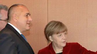 Борисов звъни на Меркел за охраната на границата срещу бежанската вълна