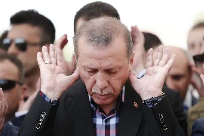 Доган като Ердоган