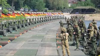 Германия засилва ролята на армията